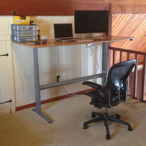 Above: GeekDesk at Max Height||